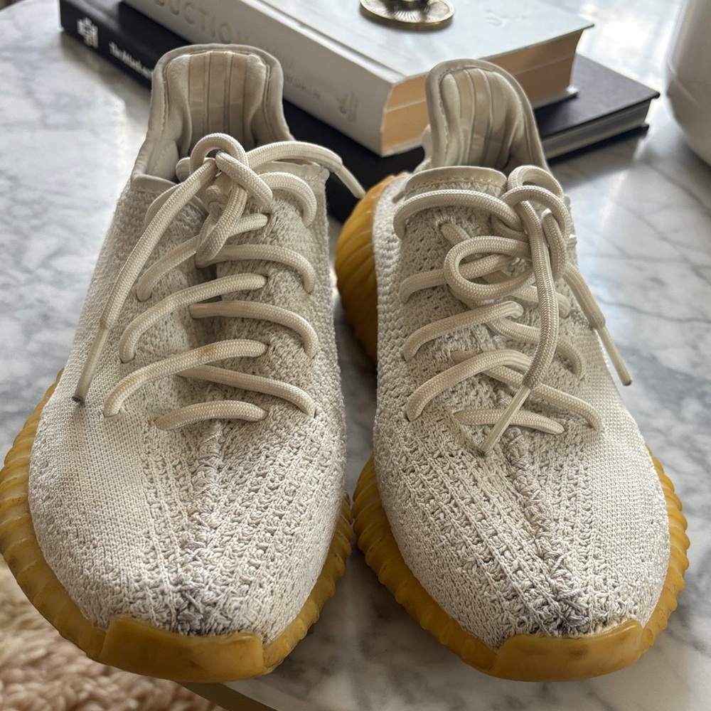Yeezy boots white  Sneakers